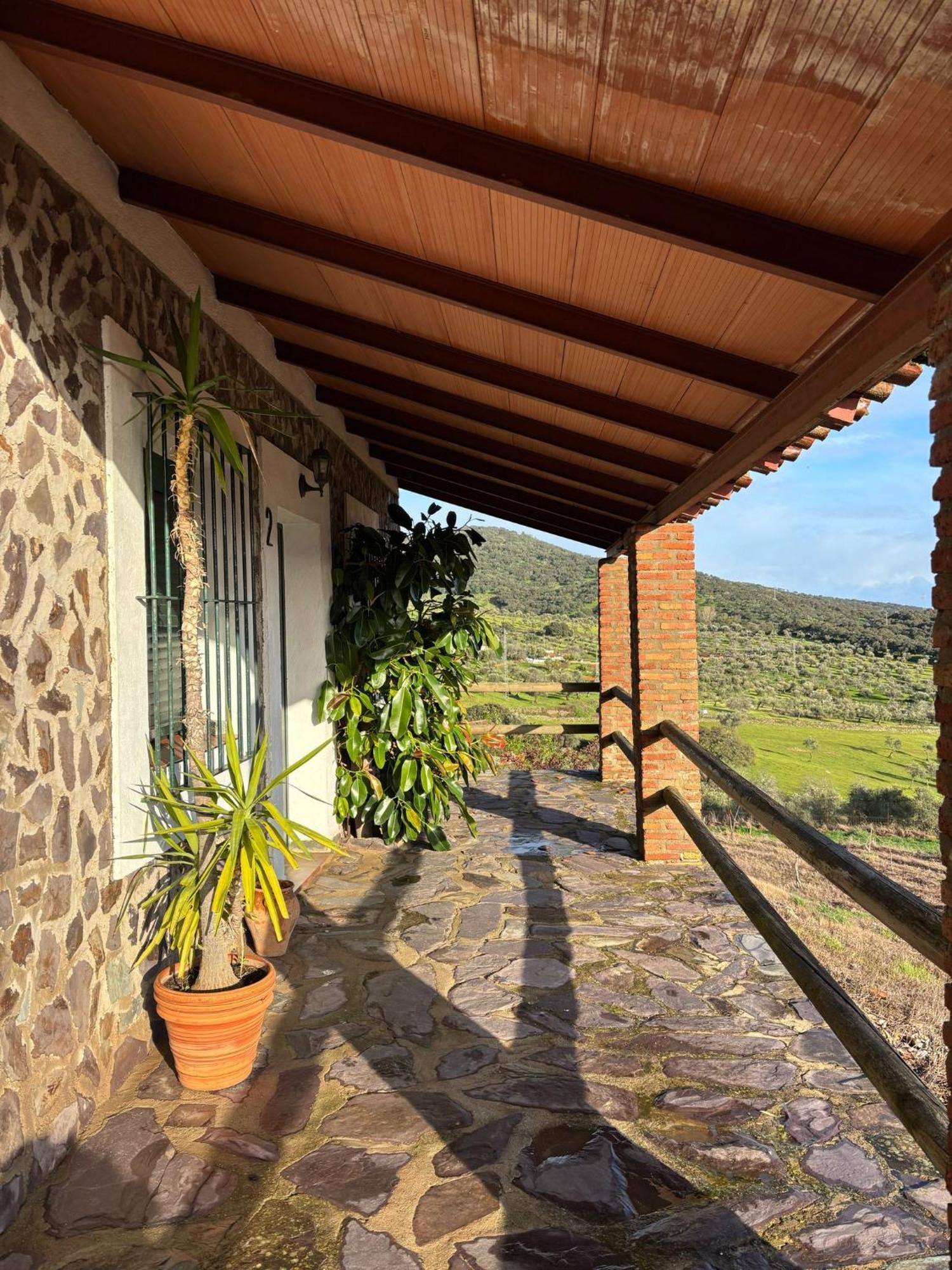 Casas Rurales Los Llanos Fuentes De Leon Luaran gambar