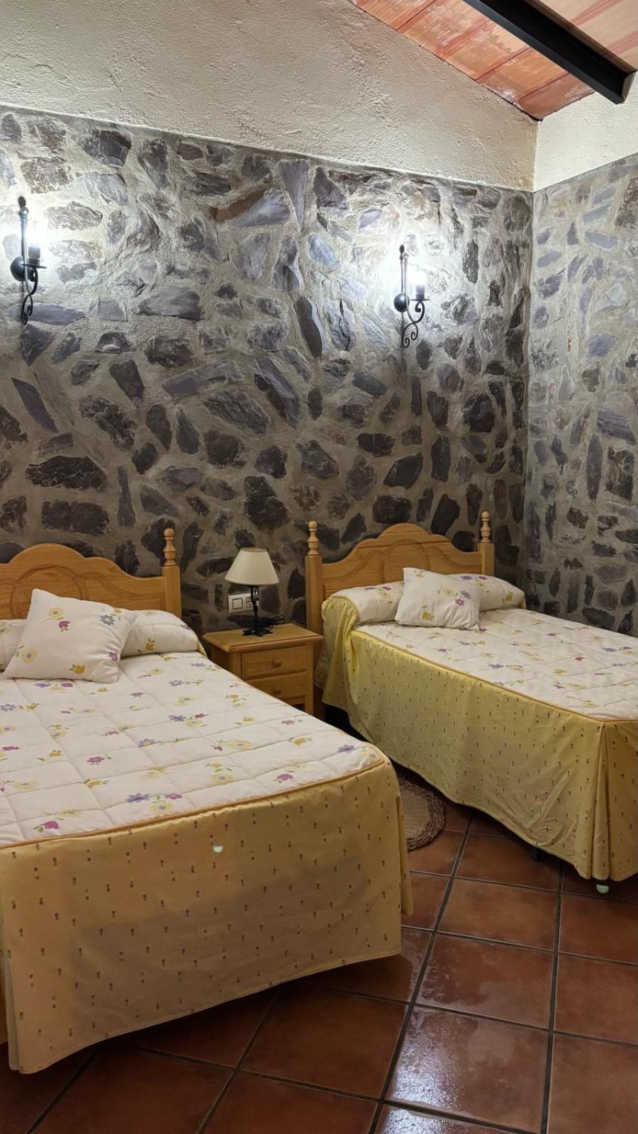 Casas Rurales Los Llanos Fuentes De Leon Luaran gambar