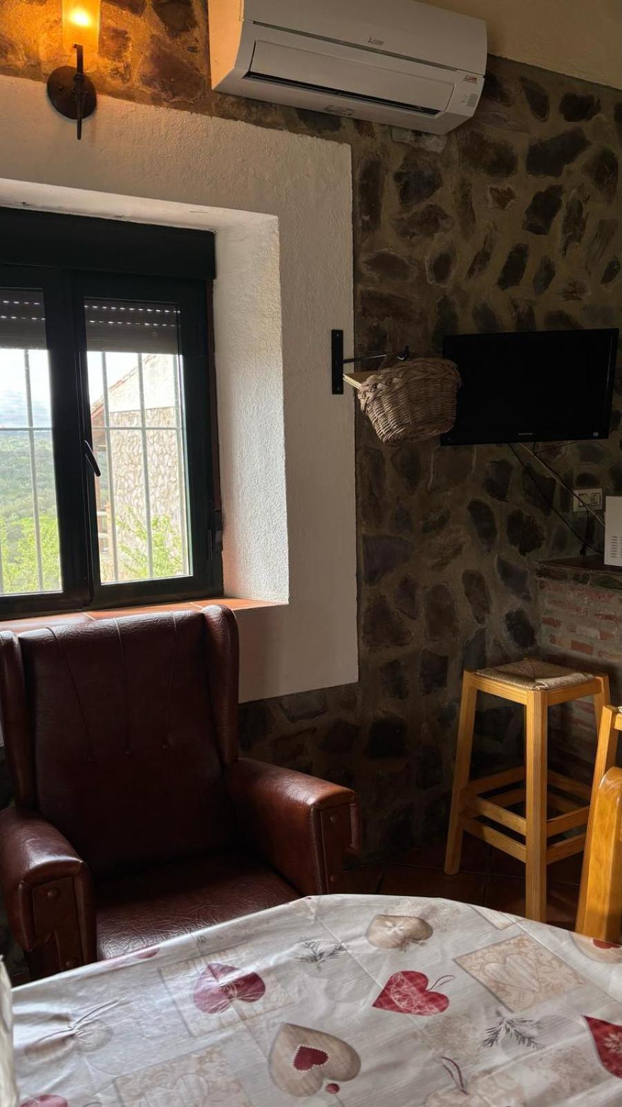 Casas Rurales Los Llanos Fuentes De Leon Luaran gambar